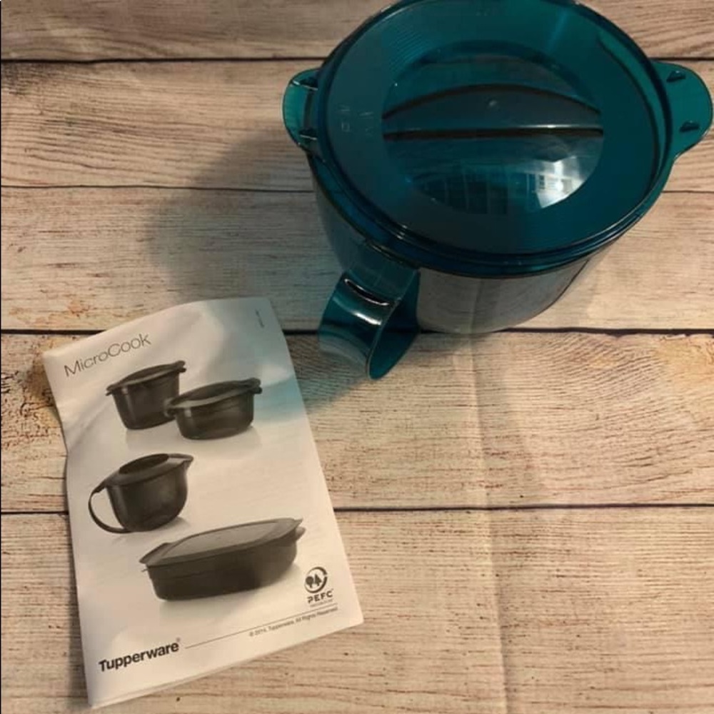 Tupperware Micro Cooker